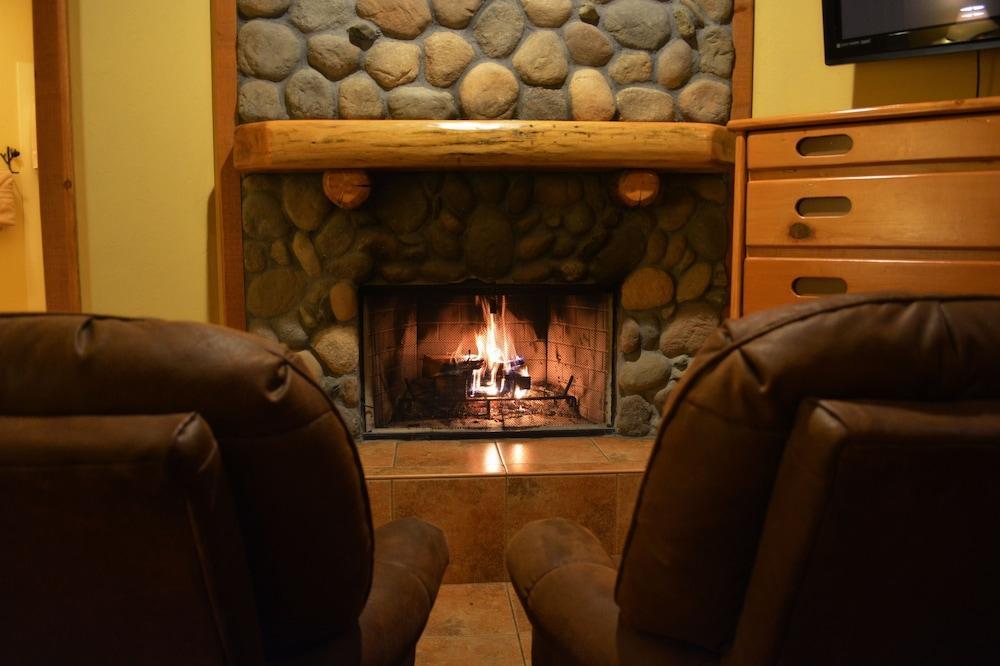 Callahan's Mountain Hotel